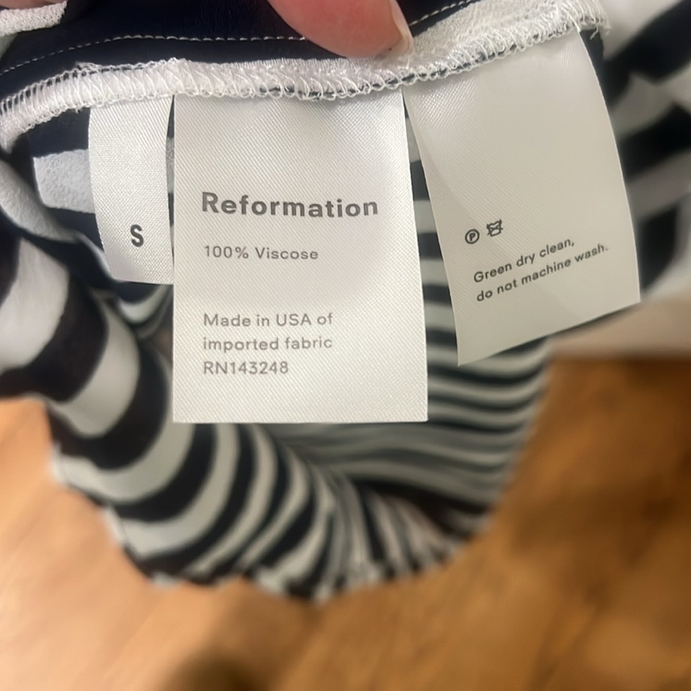 Reformation Blue and White Striped Women's Top
Size small - Picture 8 of 8